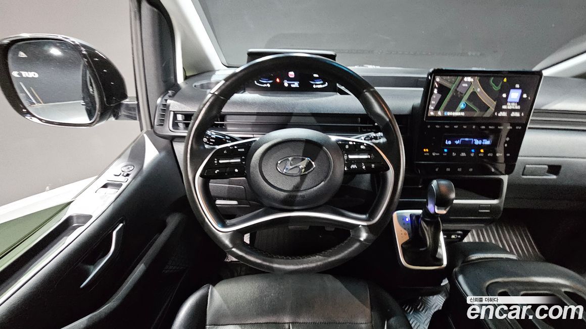 Hyundai Staria 2023