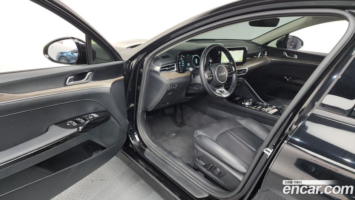 Kia K5 2023