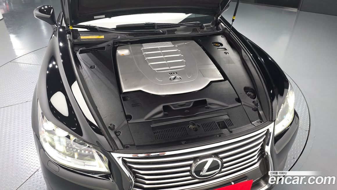 Lexus LS 2014