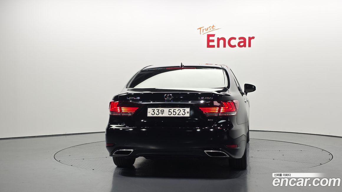 Lexus LS 2014