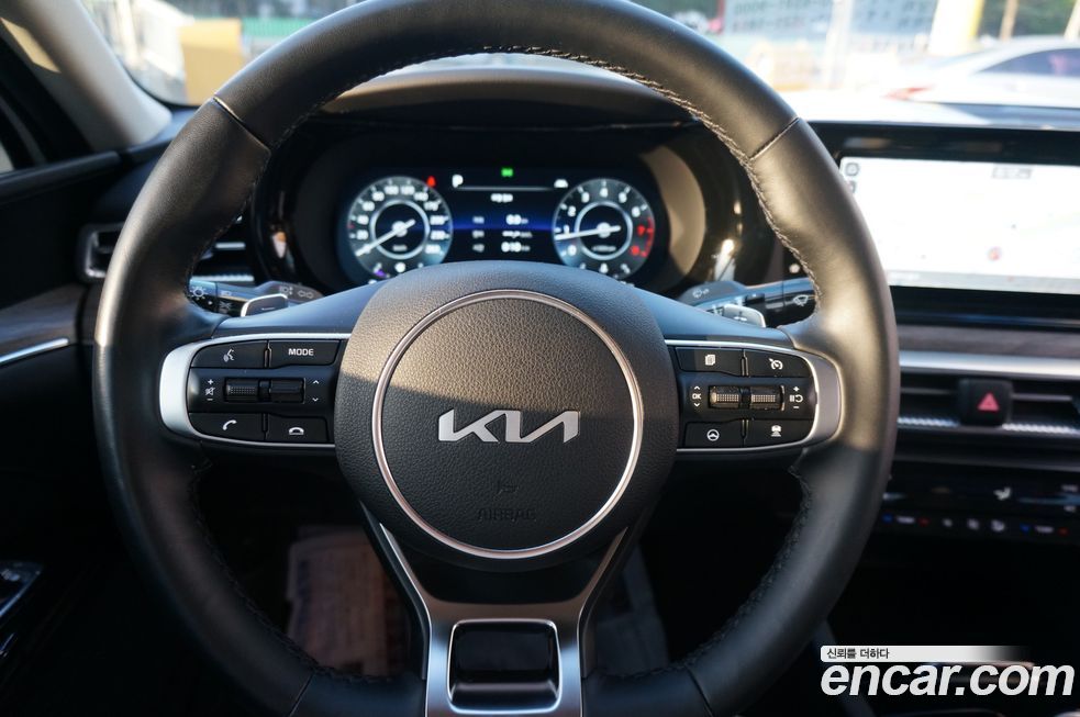 Kia K5 2023