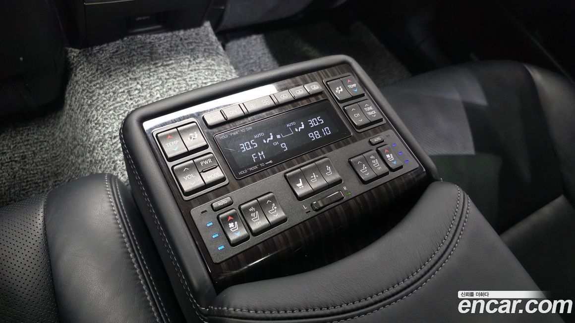 Lexus LS 2014