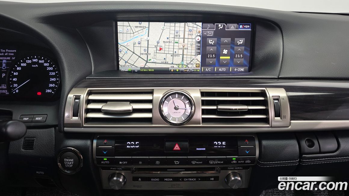Lexus LS 2014