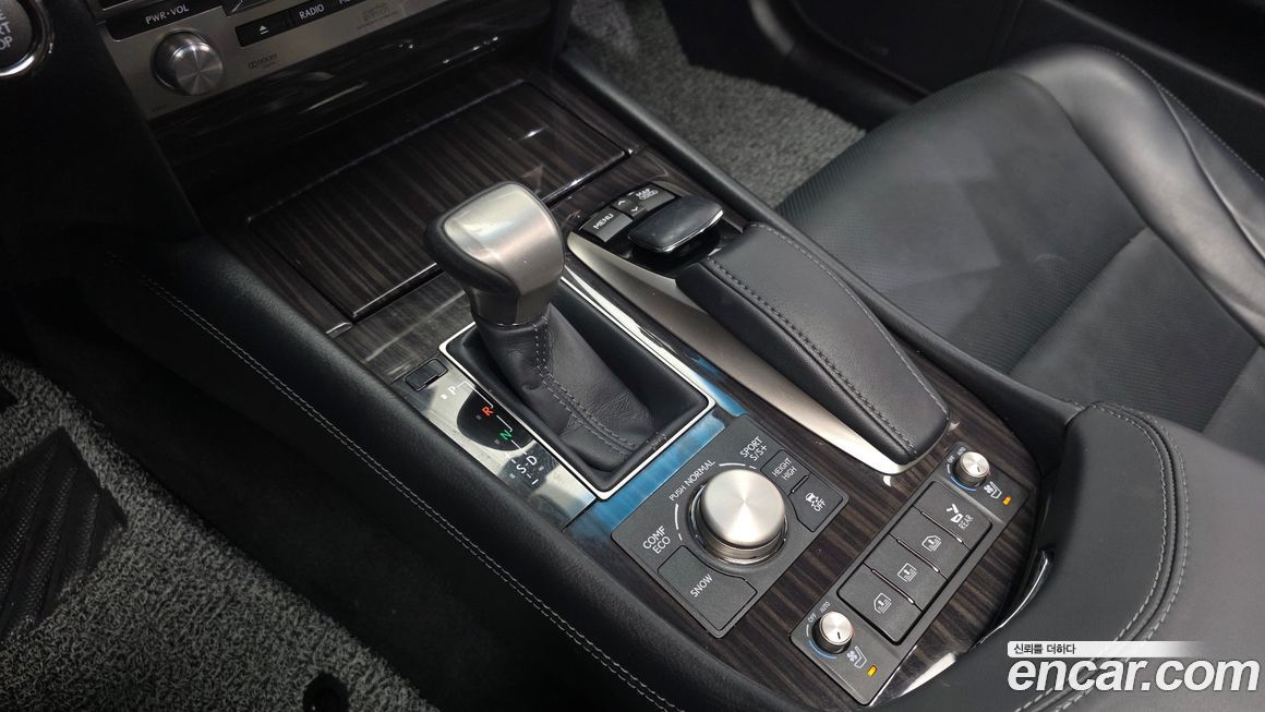 Lexus LS 2014