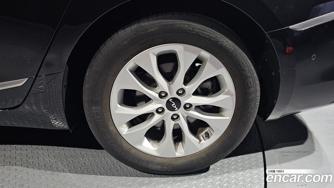 Kia K8 2023