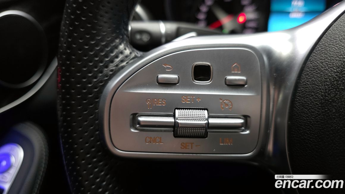 Mercedes-Benz C-Class 2019