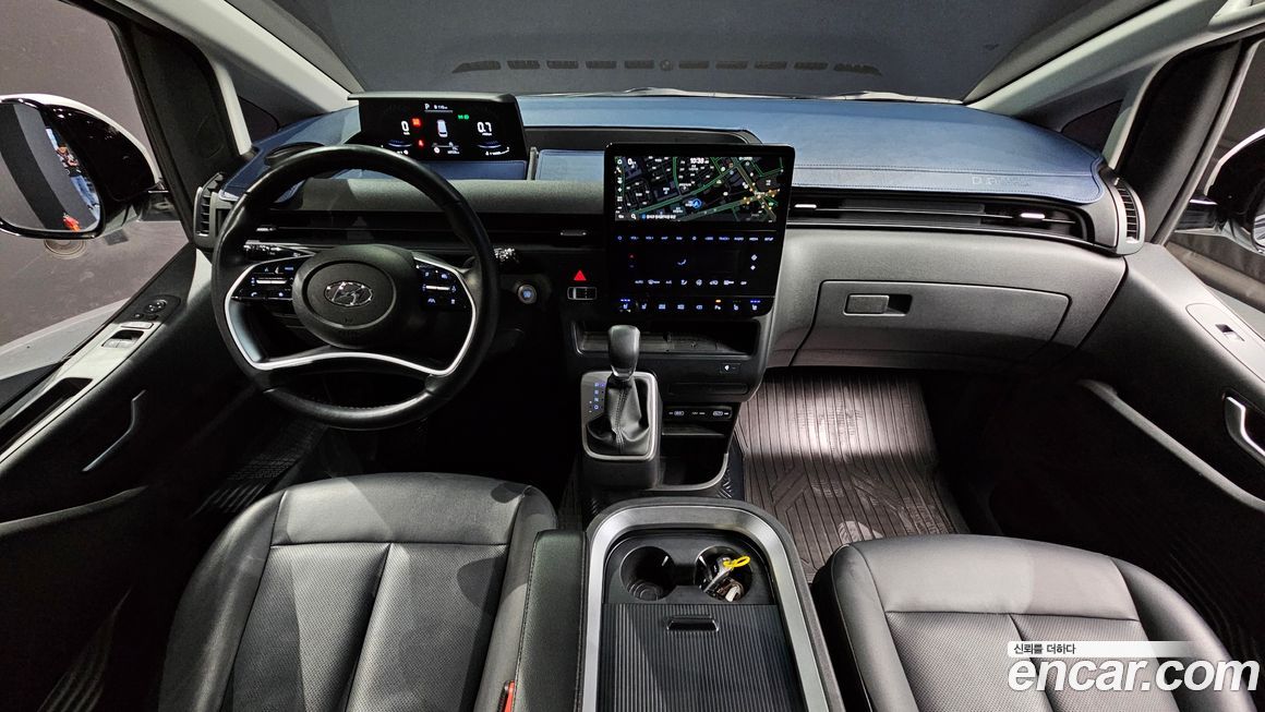 Hyundai Staria 2023