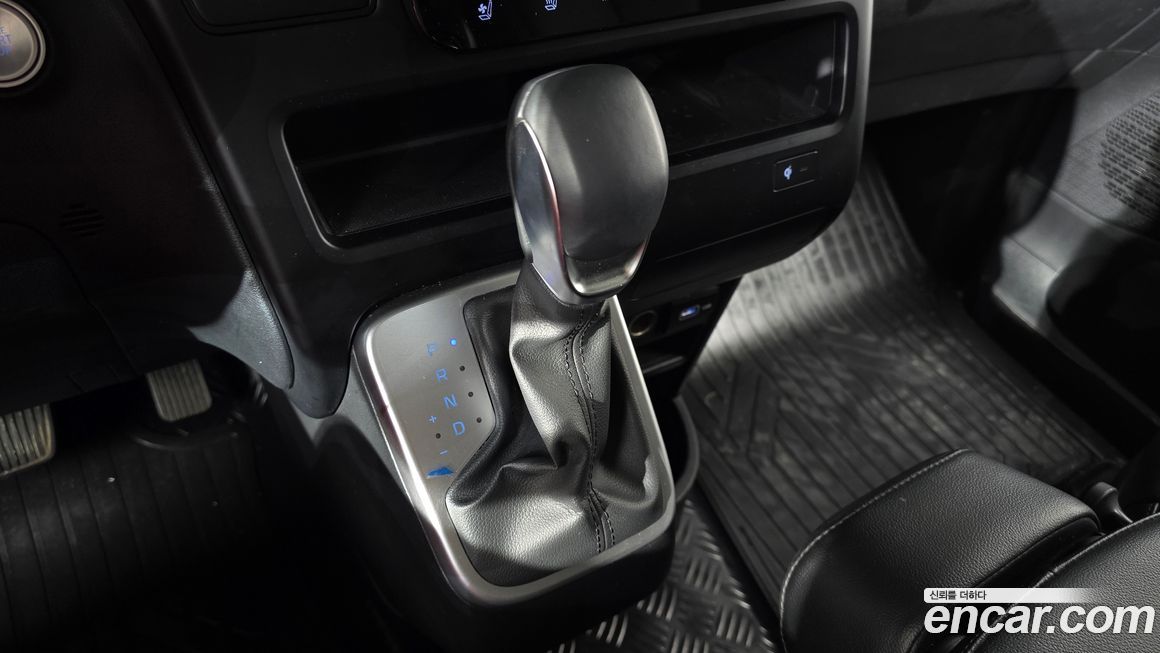 Hyundai Staria 2023