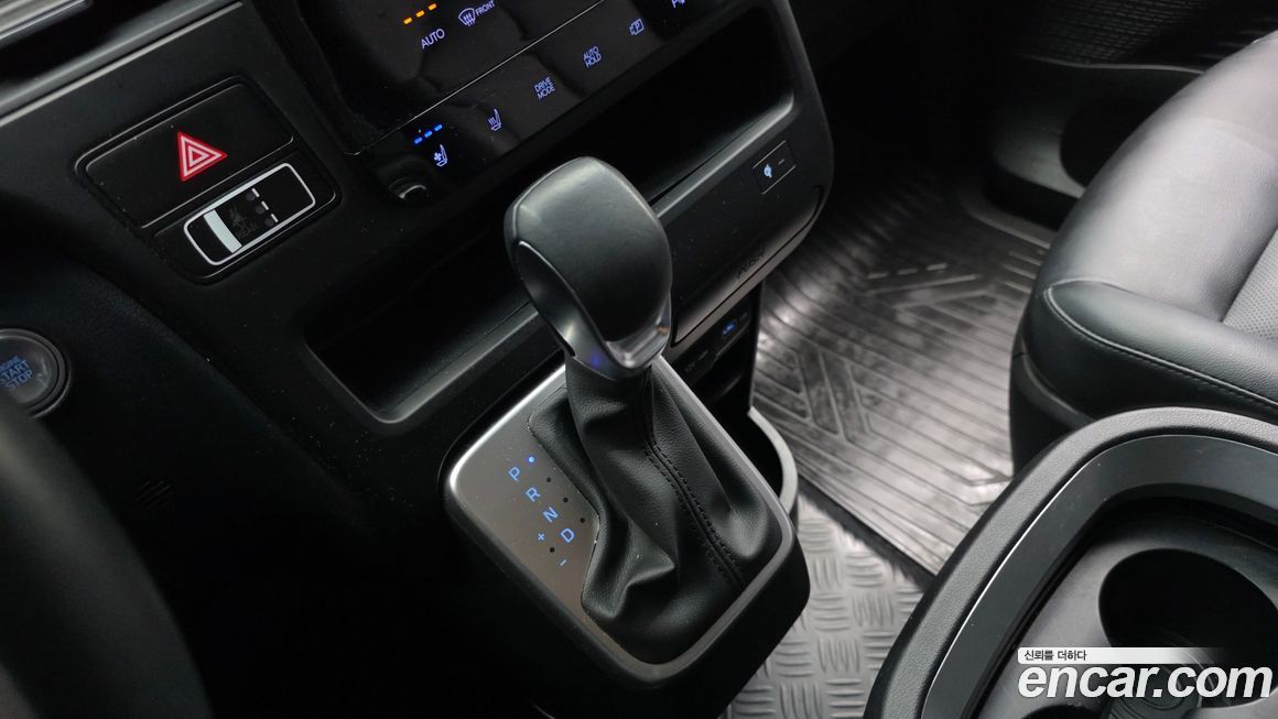 Hyundai Staria 2022