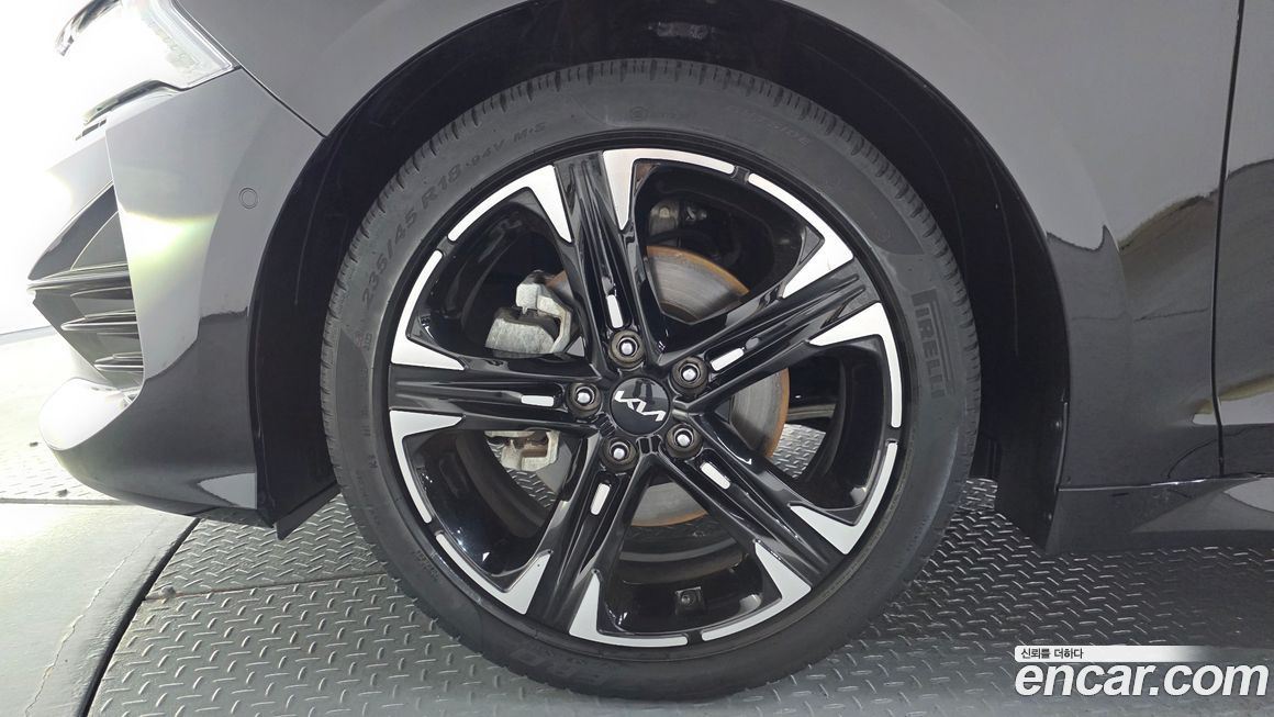 Kia K5 2023