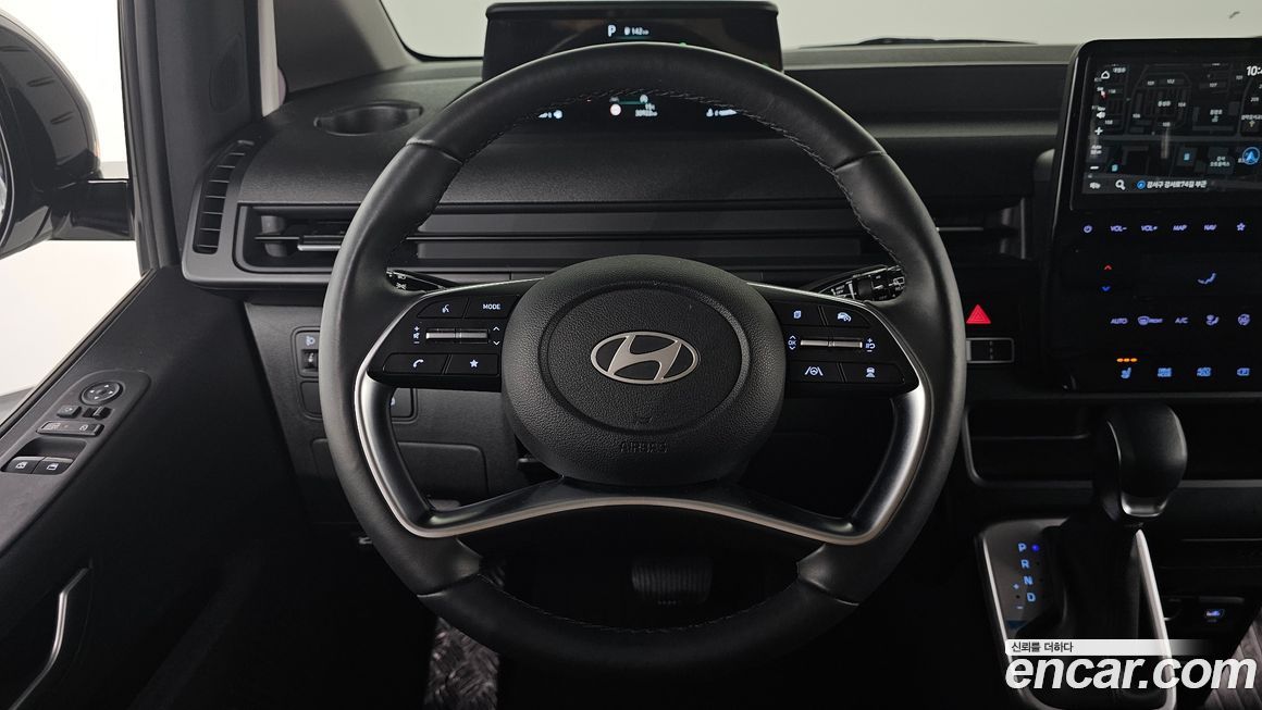 Hyundai Staria 2025