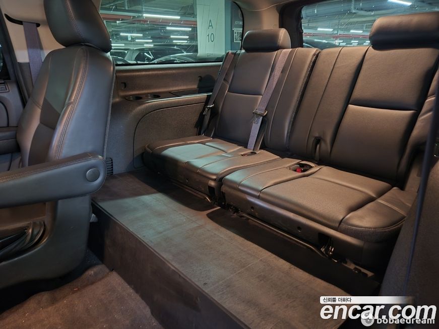 Chevrolet Surburban 2013