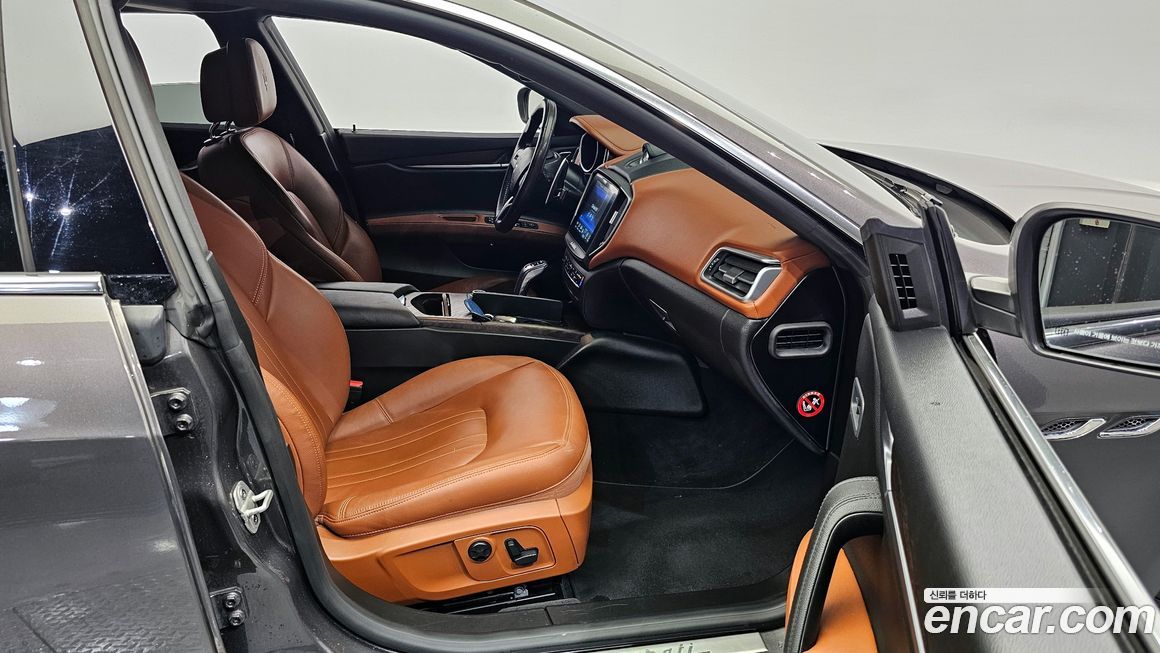 Maserati Ghibli 2020