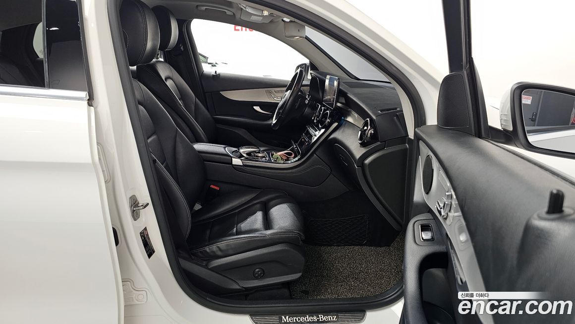 Mercedes-Benz GLC-Class 2018