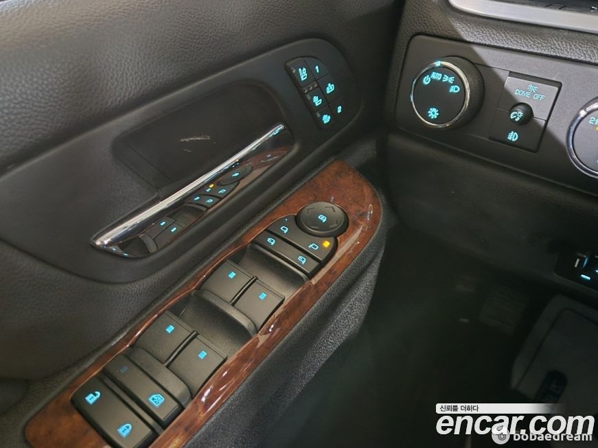 Chevrolet Surburban 2013