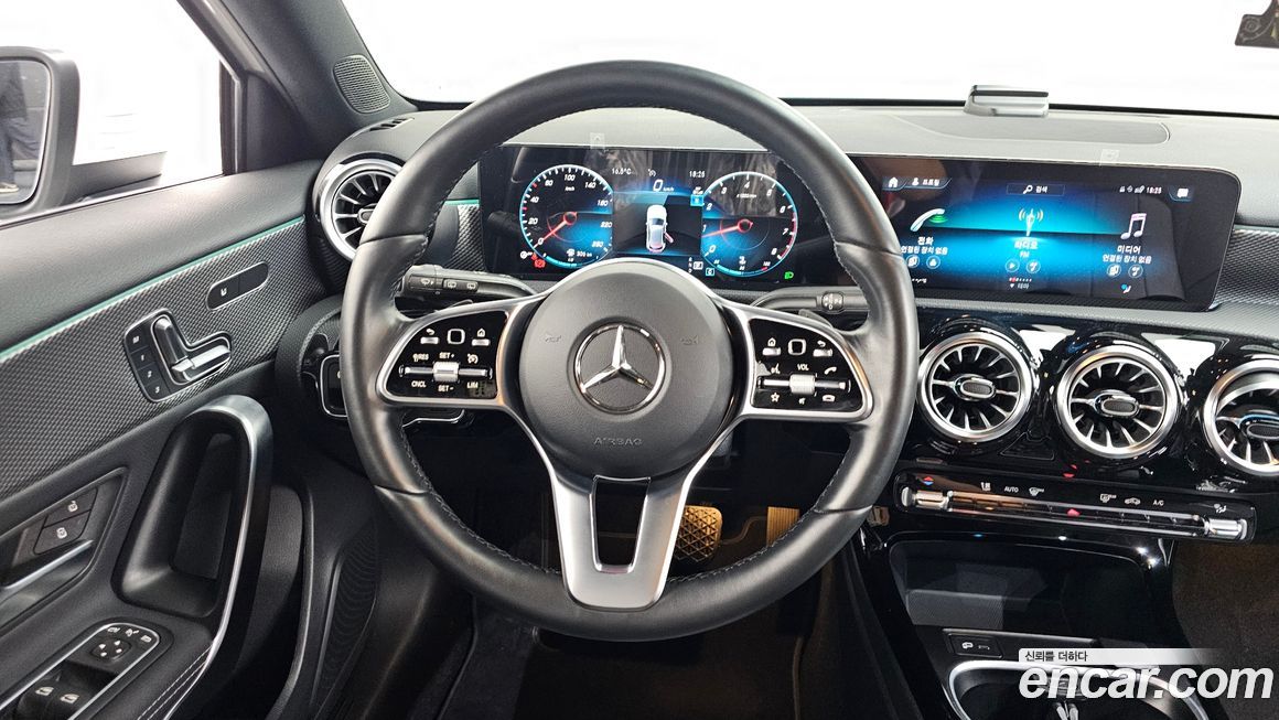 Mercedes-Benz A-Class 2023