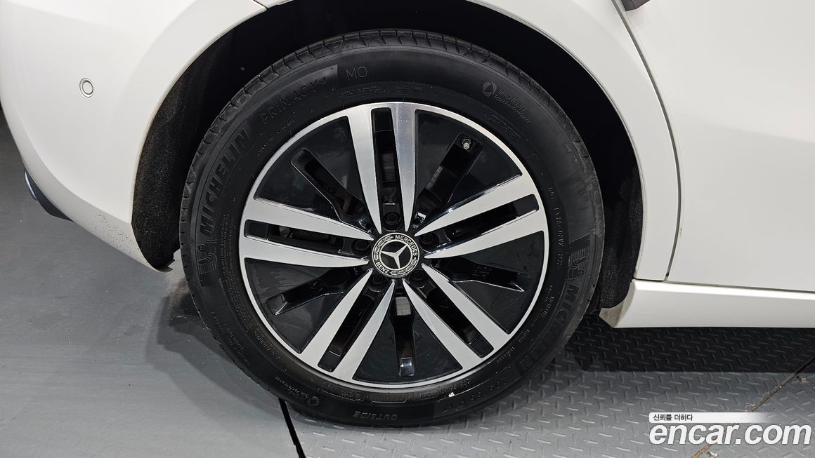 Mercedes-Benz A-Class 2023