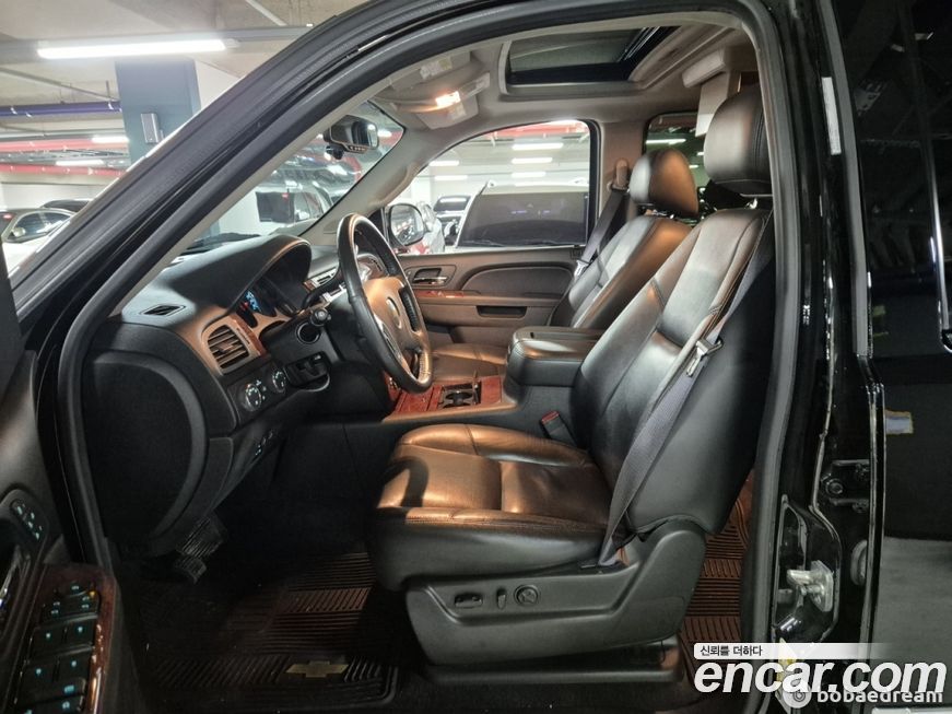 Chevrolet Surburban 2013