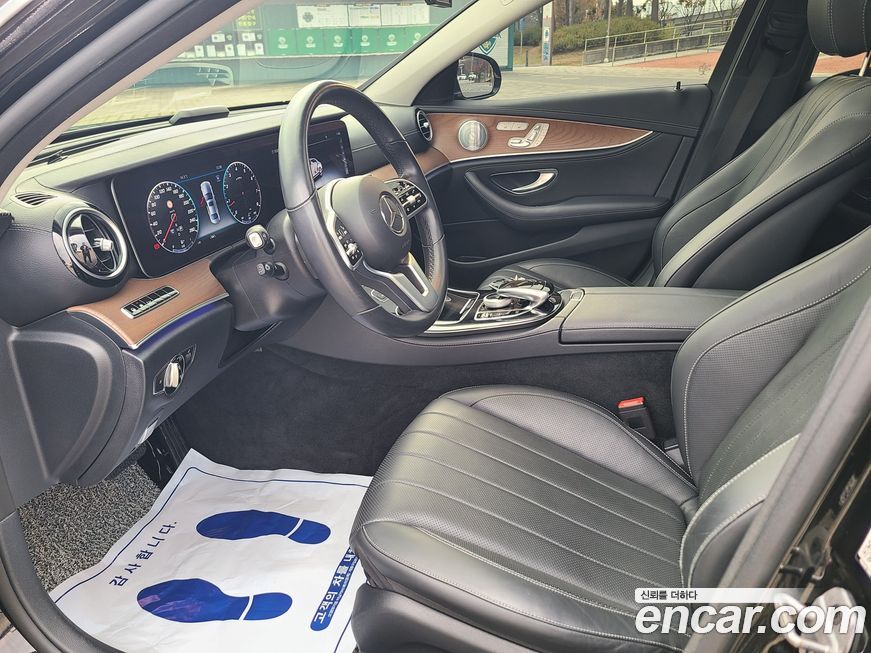 Mercedes-Benz E-Class 2020