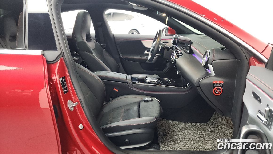 Mercedes-Benz CLA-Class 2021