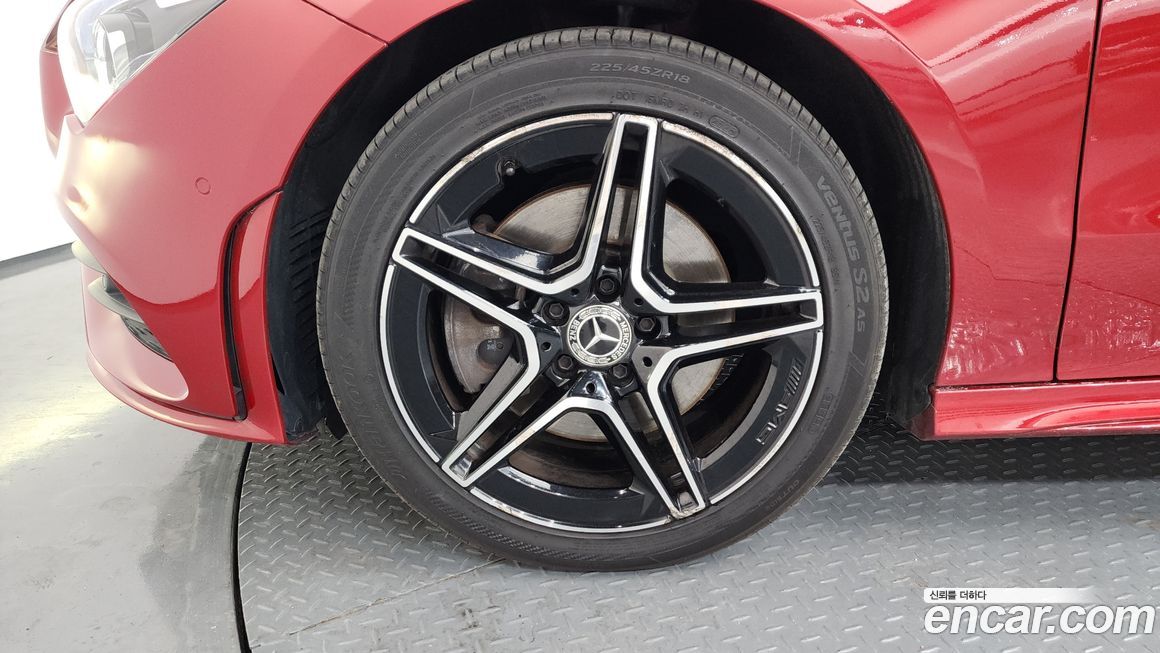 Mercedes-Benz CLA-Class 2021