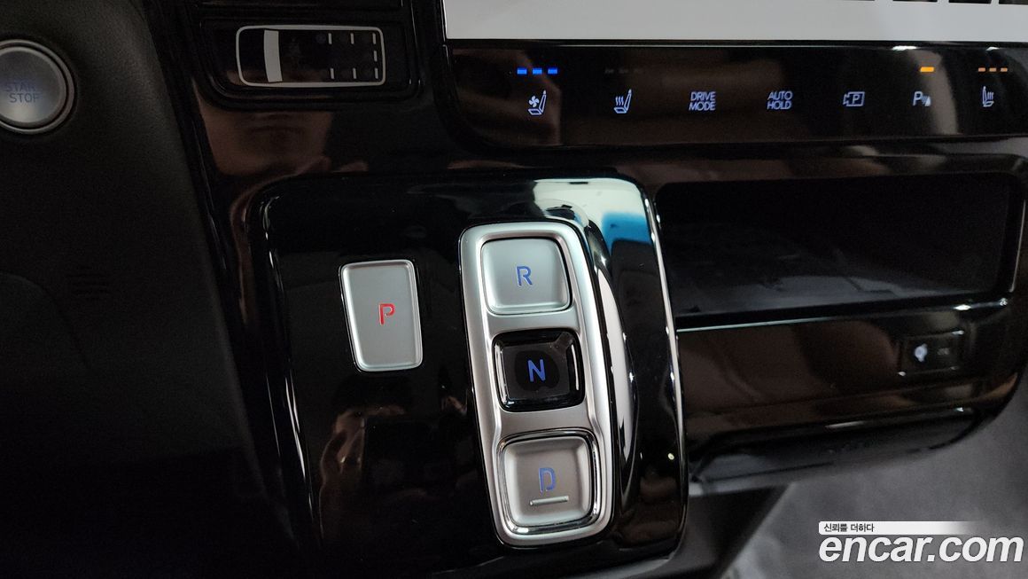Hyundai Staria 2022