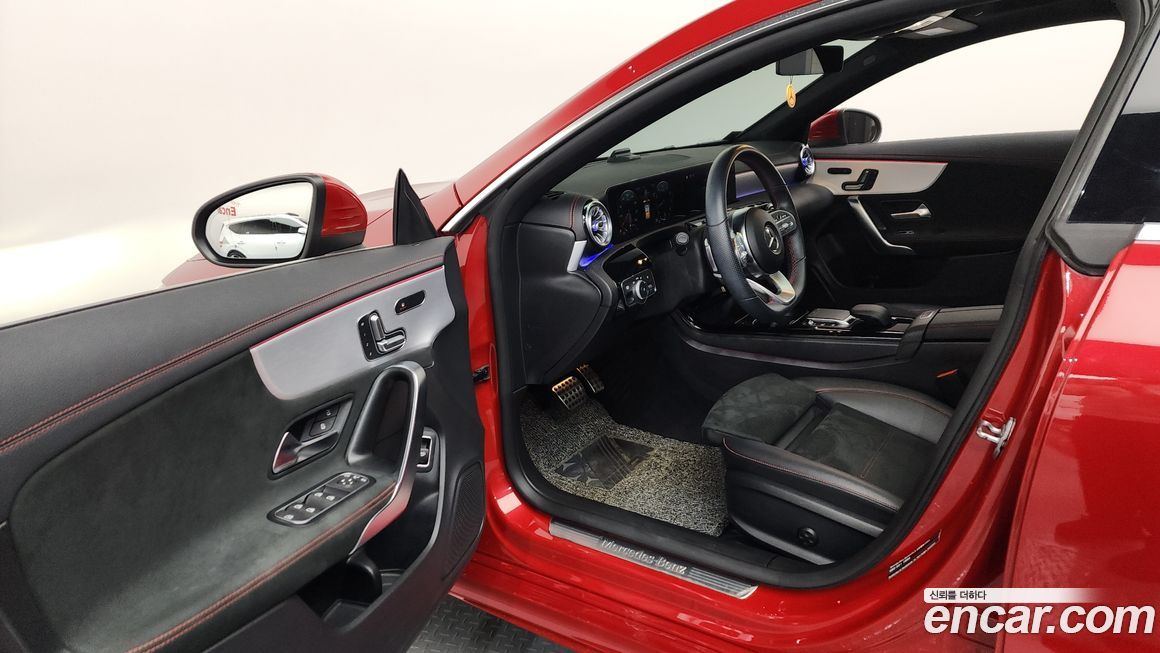 Mercedes-Benz CLA-Class 2021