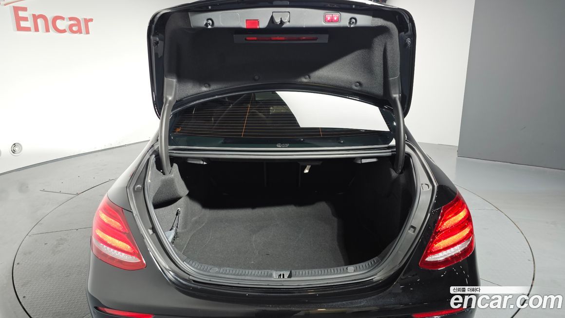 Mercedes-Benz E-Class 2020