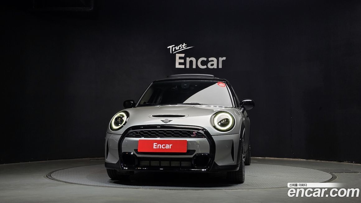 Mini Cooper 2024