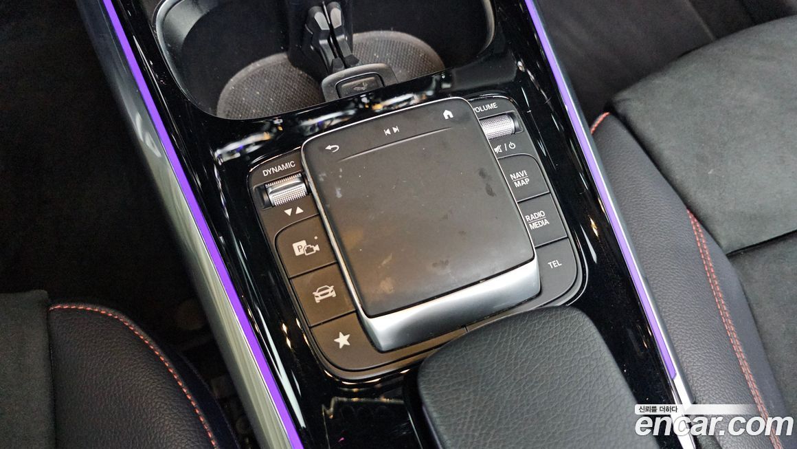 Mercedes-Benz GLA-Class 2021