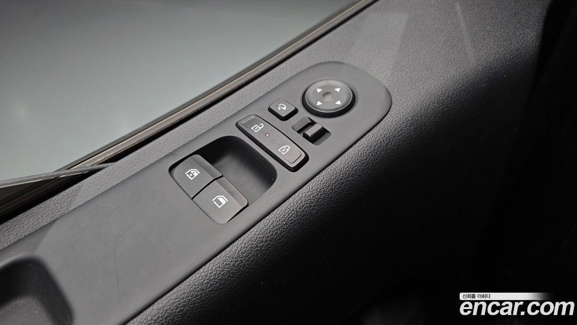 Hyundai Staria 2025
