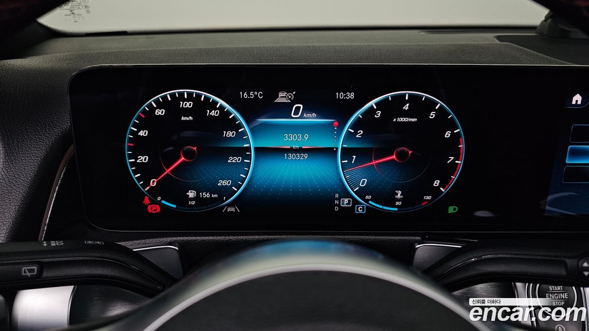 Mercedes-Benz GLB-Class 2021