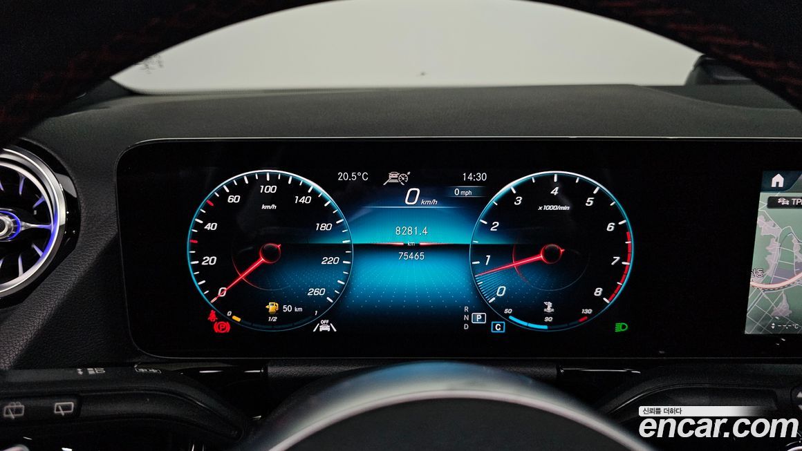 Mercedes-Benz GLA-Class 2021