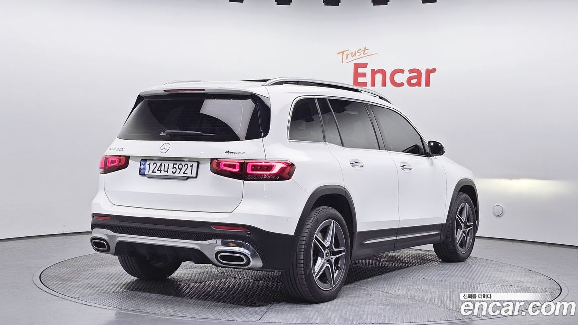 Mercedes-Benz GLB-Class 2021