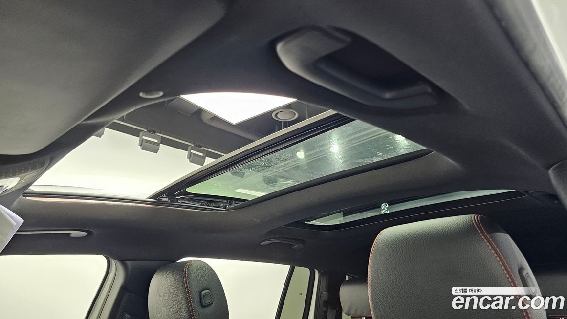 Mercedes-Benz GLB-Class 2021