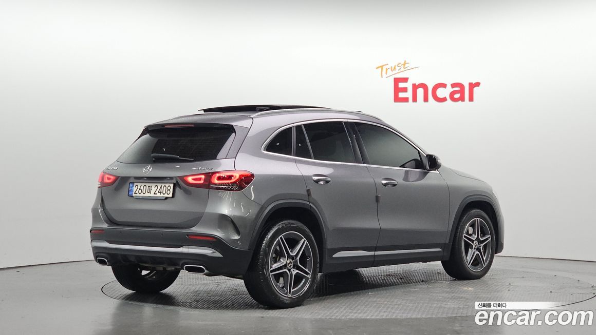 Mercedes-Benz GLA-Class 2020