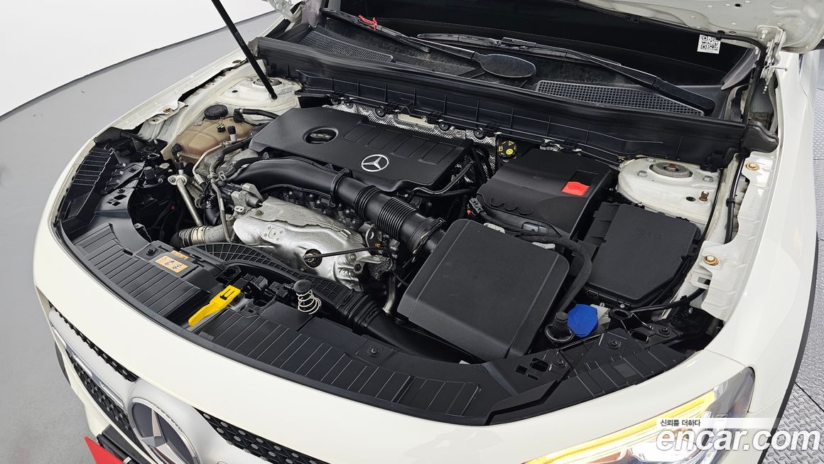 Mercedes-Benz GLB-Class 2021