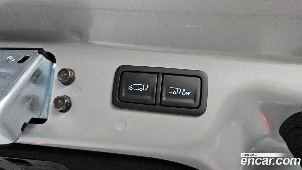 Hyundai Staria 2025
