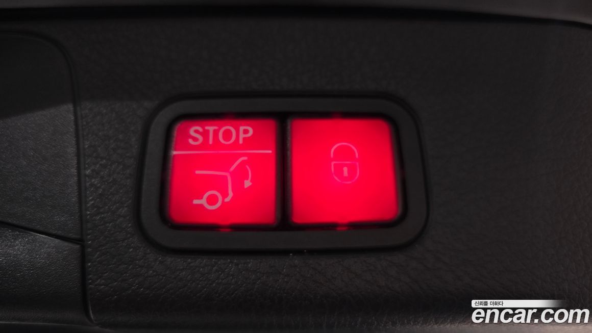 Mercedes-Benz GLB-Class 2021