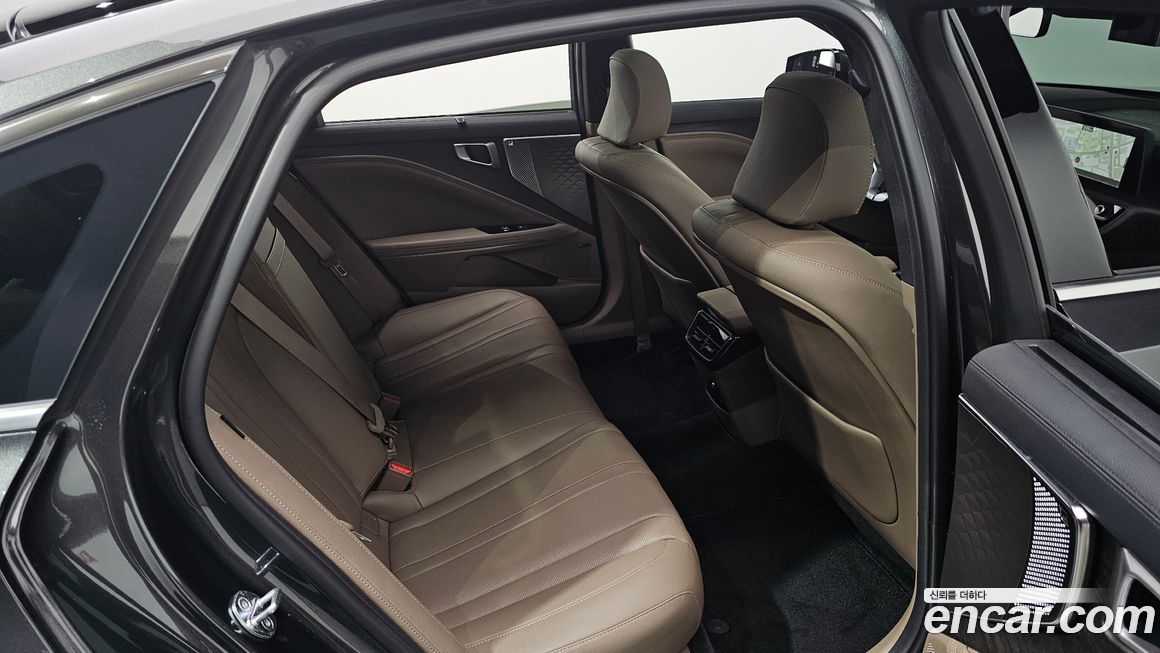 Kia K8 2023