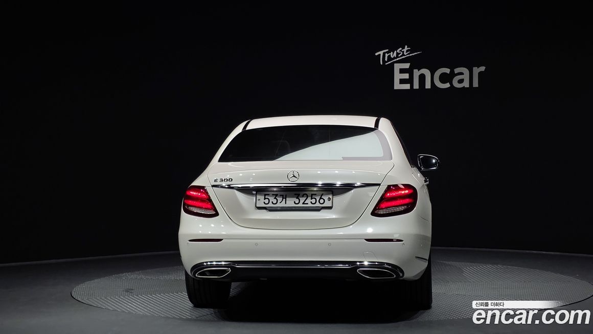 Mercedes-Benz E-Class 2018