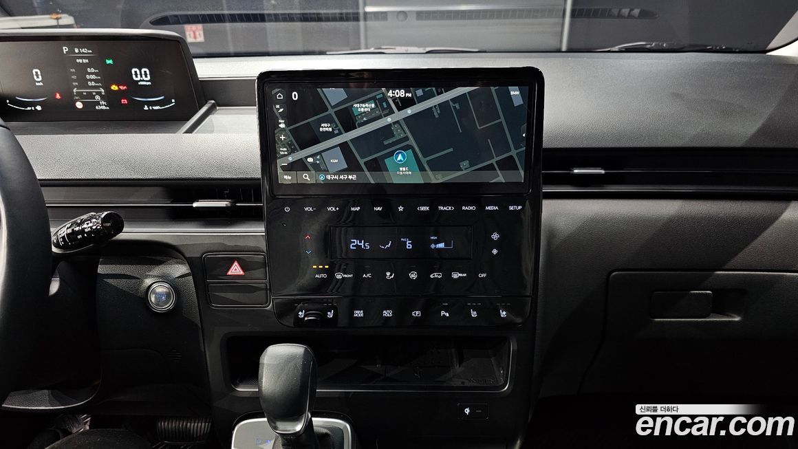 Hyundai Staria 2025