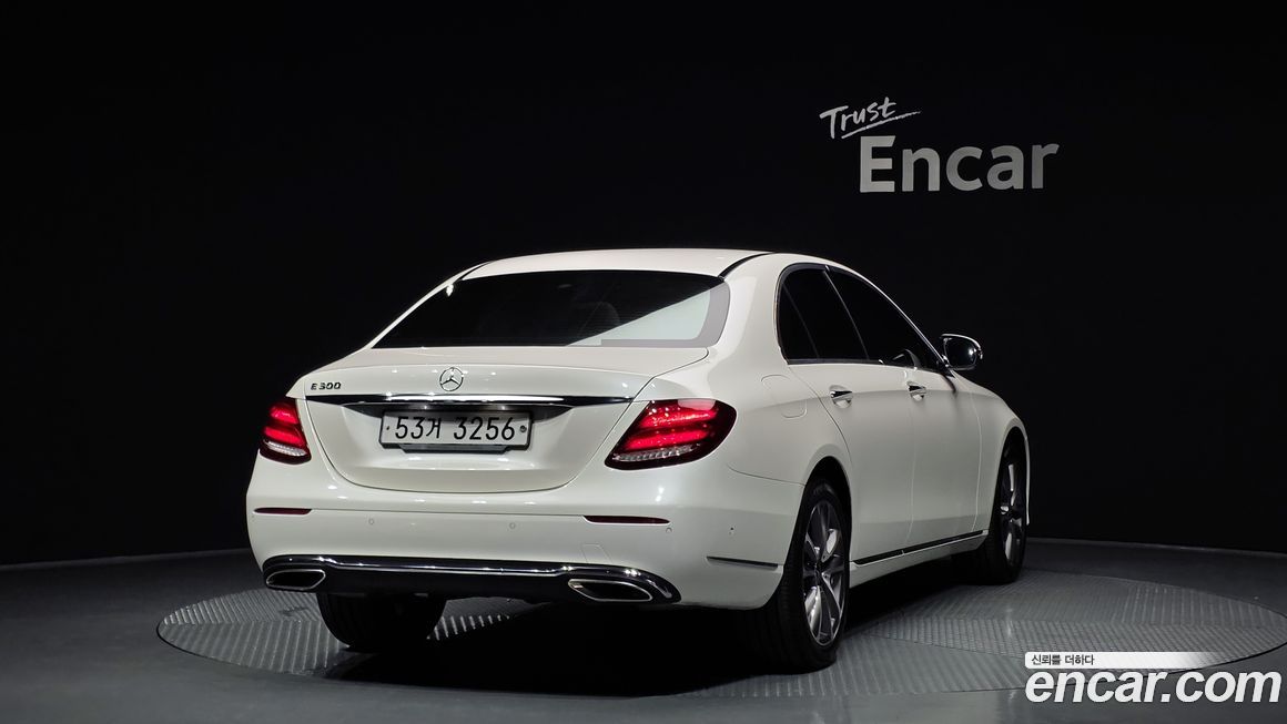Mercedes-Benz E-Class 2018