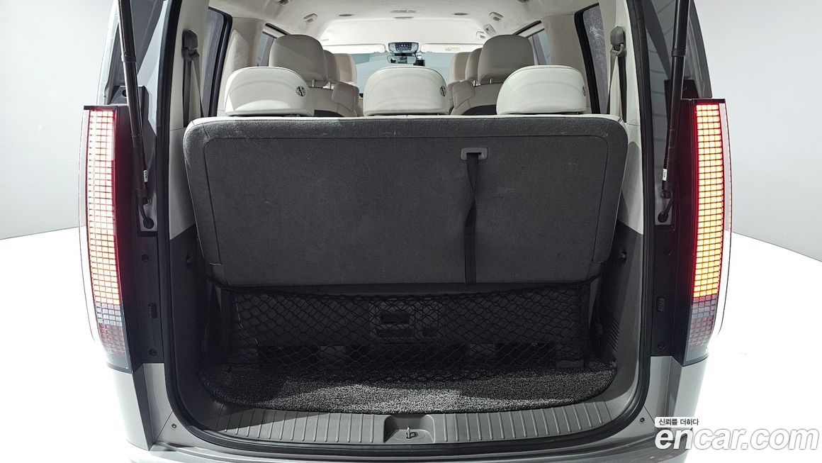 Hyundai Staria 2022