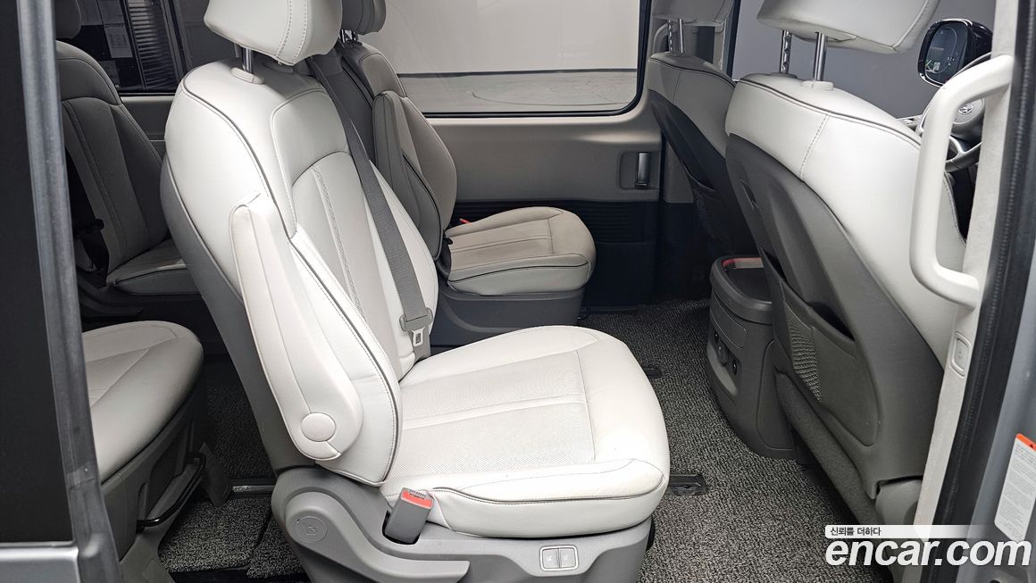 Hyundai Staria 2022