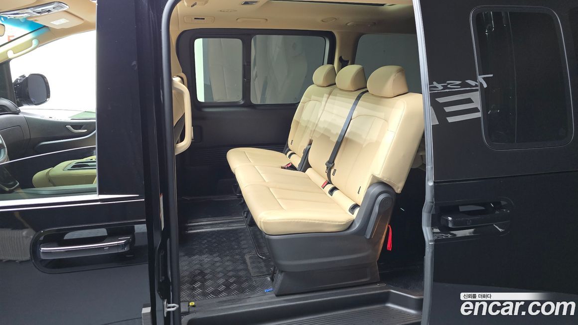 Hyundai Staria 2023