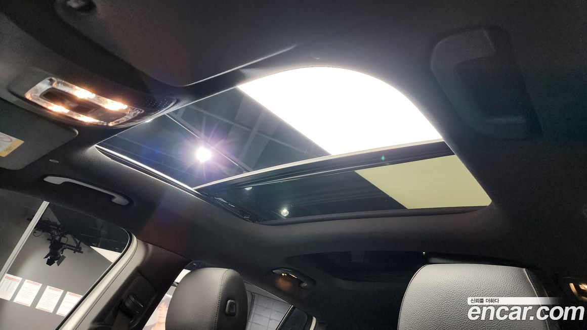 Mercedes-Benz GLB-Class 2021