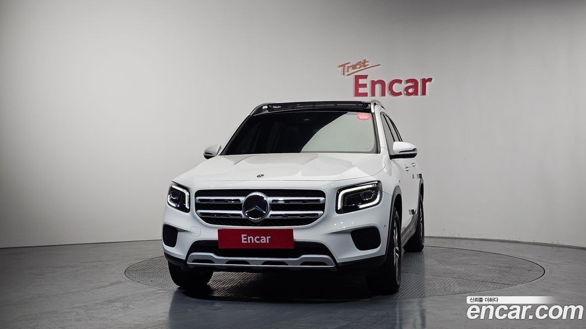 Mercedes-Benz GLB-Class 2021