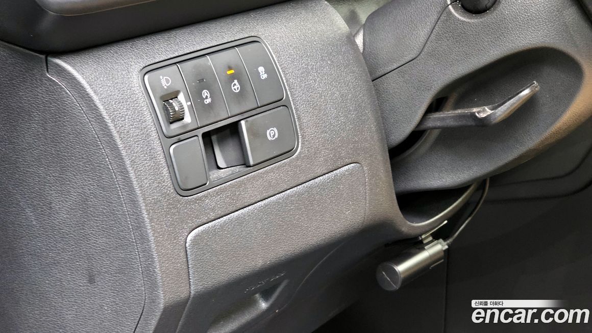 Hyundai Staria 2025