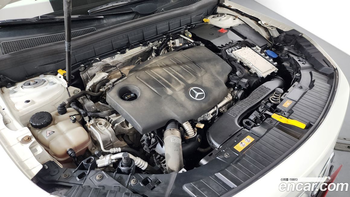 Mercedes-Benz GLB-Class 2021